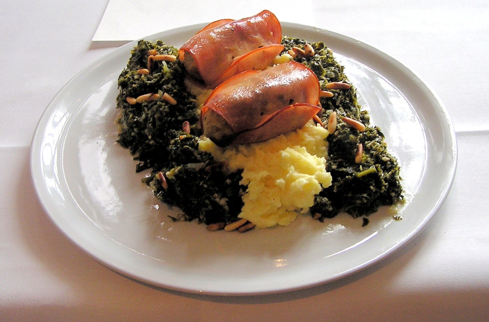 Grünkohl mit Putenröllchen - Erlebnisbauernhof Gertrudenhof Grünkohl mit Putenröllchen - Erlebnisbauernhof Gertrudenhof